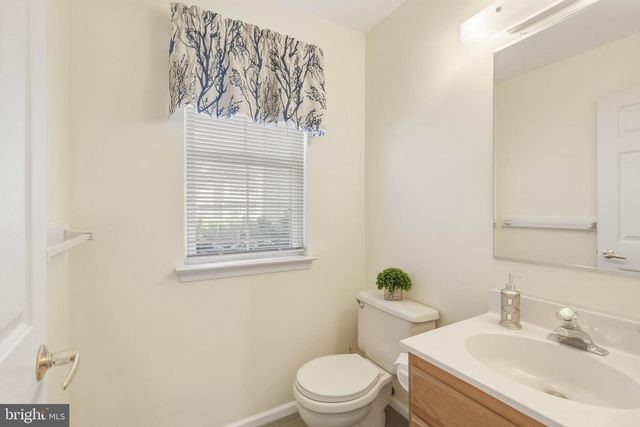 6179 TOWHEE LN, Mays Landing, NJ 08330