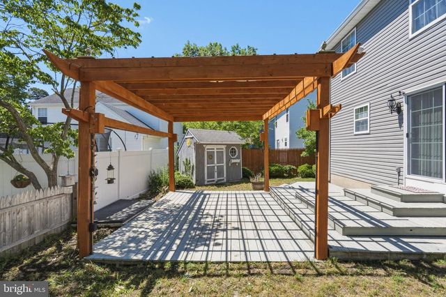 6179 TOWHEE LN, Mays Landing, NJ 08330