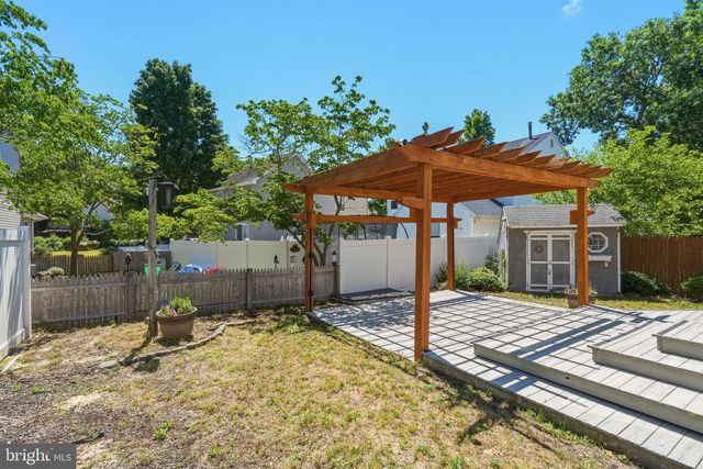 6179 TOWHEE LN, Mays Landing, NJ 08330