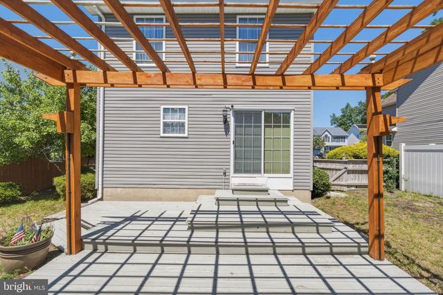 6179 TOWHEE LN, Mays Landing, NJ 08330