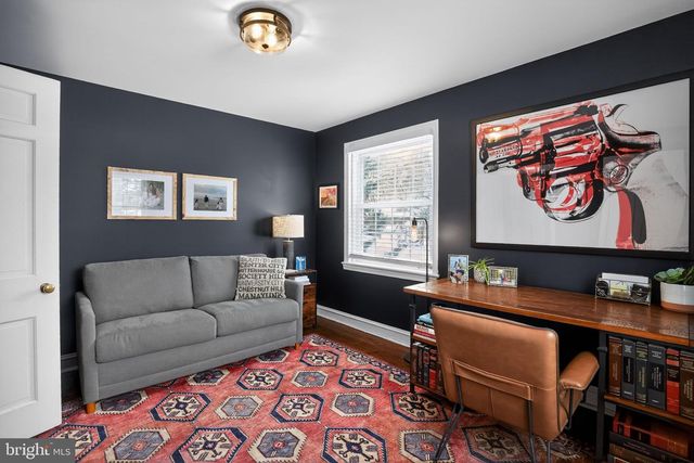 323 W WAVERLY RD, Glenside, PA 19038