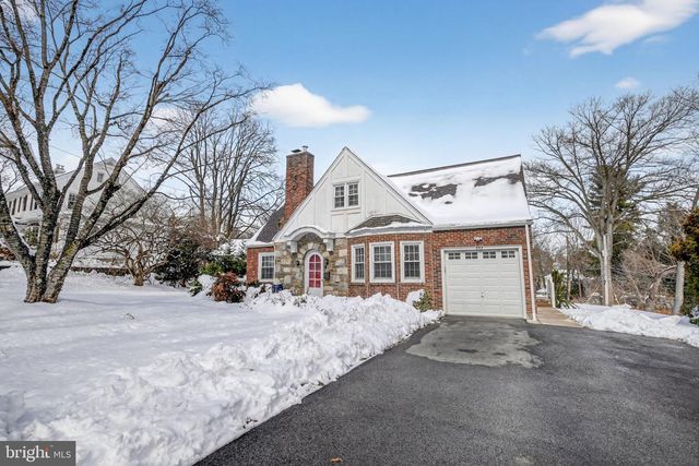 323 W WAVERLY RD, Glenside, PA 19038