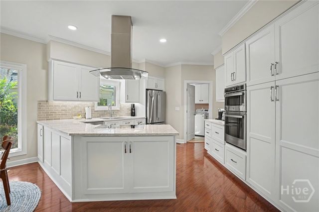 4 Willow Oak Circle, Savannah, GA 31411