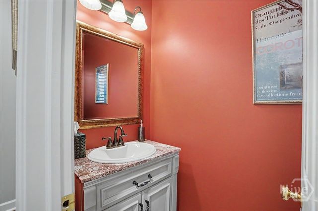 4 Willow Oak Circle, Savannah, GA 31411