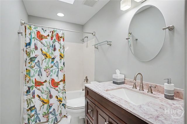 4 Willow Oak Circle, Savannah, GA 31411