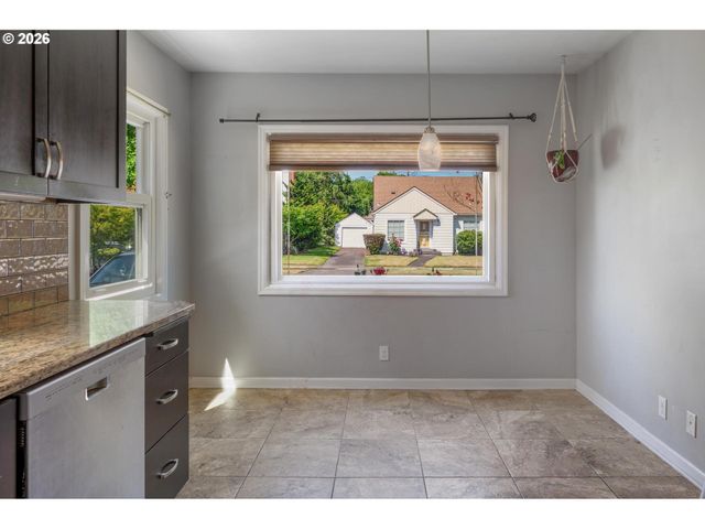 6846 Ne 23RD Ave, Portland, OR 97211