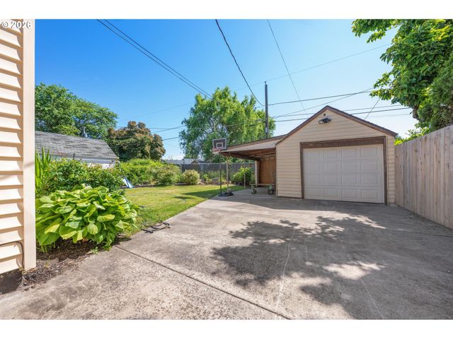 6846 Ne 23RD Ave, Portland, OR 97211