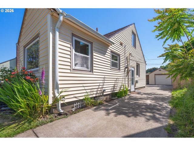6846 Ne 23RD Ave, Portland, OR 97211