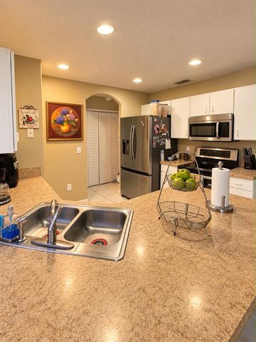 100 WINDY DUNE COURT, Kissimmee, FL 34743