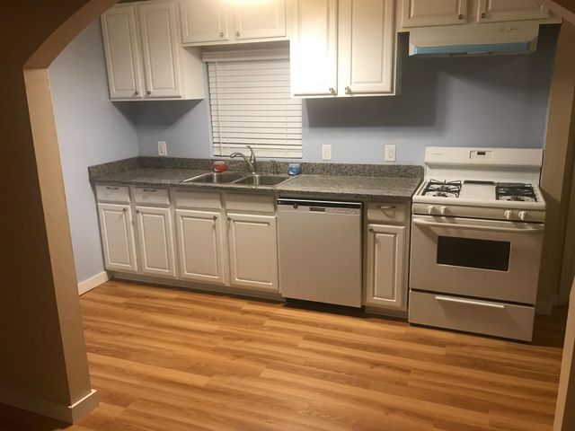 209 18th Avenue N, Texas City, TX 77590