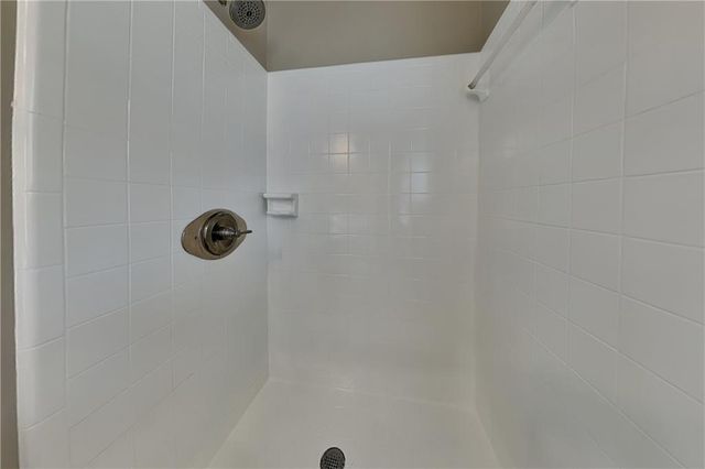 4656 Lincoln SW Way, Lilburn, GA 30047