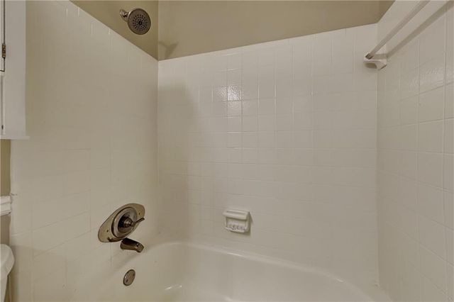 4656 Lincoln SW Way, Lilburn, GA 30047