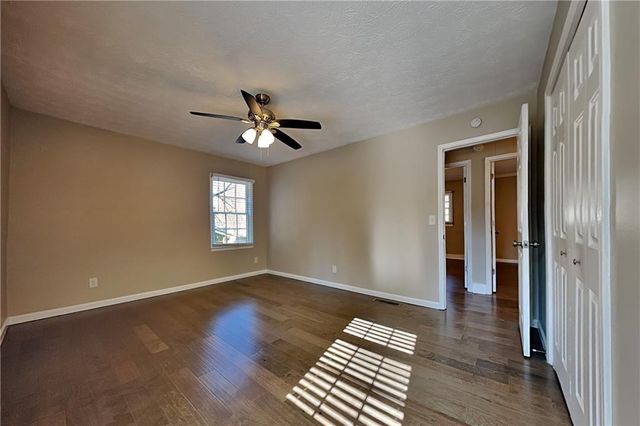 4656 Lincoln SW Way, Lilburn, GA 30047