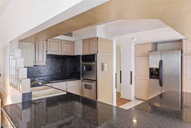 3111 Bel Air Drive 25H, Las Vegas, NV 89109