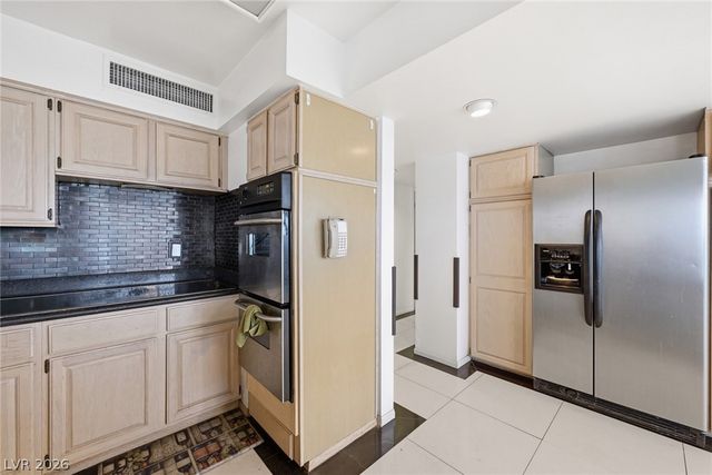 3111 Bel Air Drive 25H, Las Vegas, NV 89109