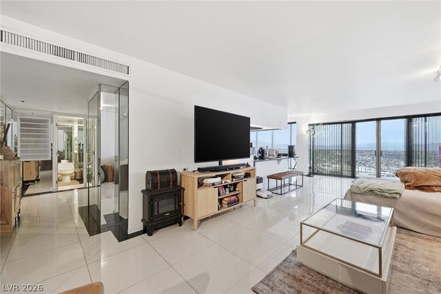 3111 Bel Air Drive 25H, Las Vegas, NV 89109