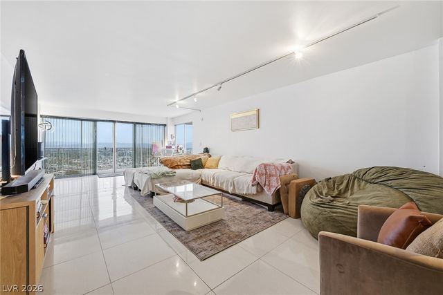 3111 Bel Air Drive 25H, Las Vegas, NV 89109