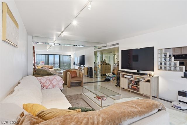 3111 Bel Air Drive 25H, Las Vegas, NV 89109