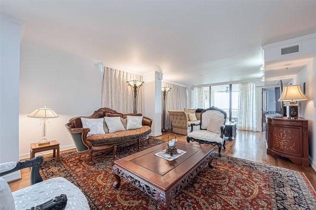 3525 Sage Road 1517, Houston, TX 77056