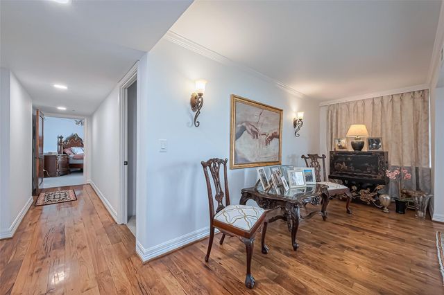 3525 Sage Road 1517, Houston, TX 77056