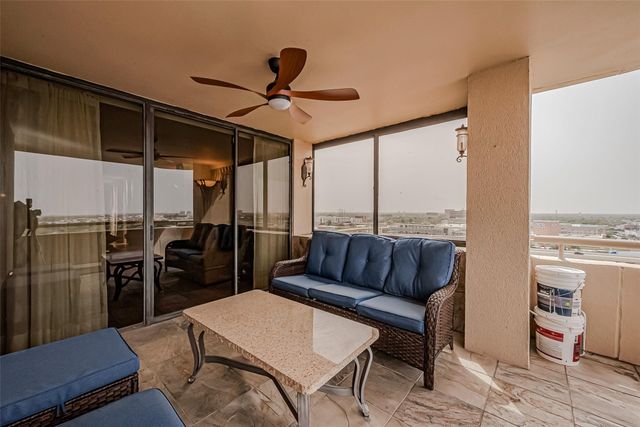 3525 Sage Road 1517, Houston, TX 77056