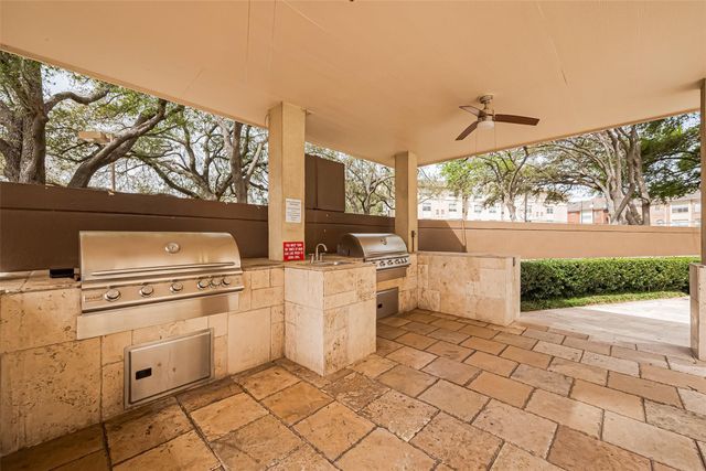 3525 Sage Road 1517, Houston, TX 77056