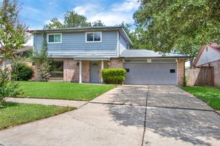 6208 Brookdale Drive, League City, TX 77573