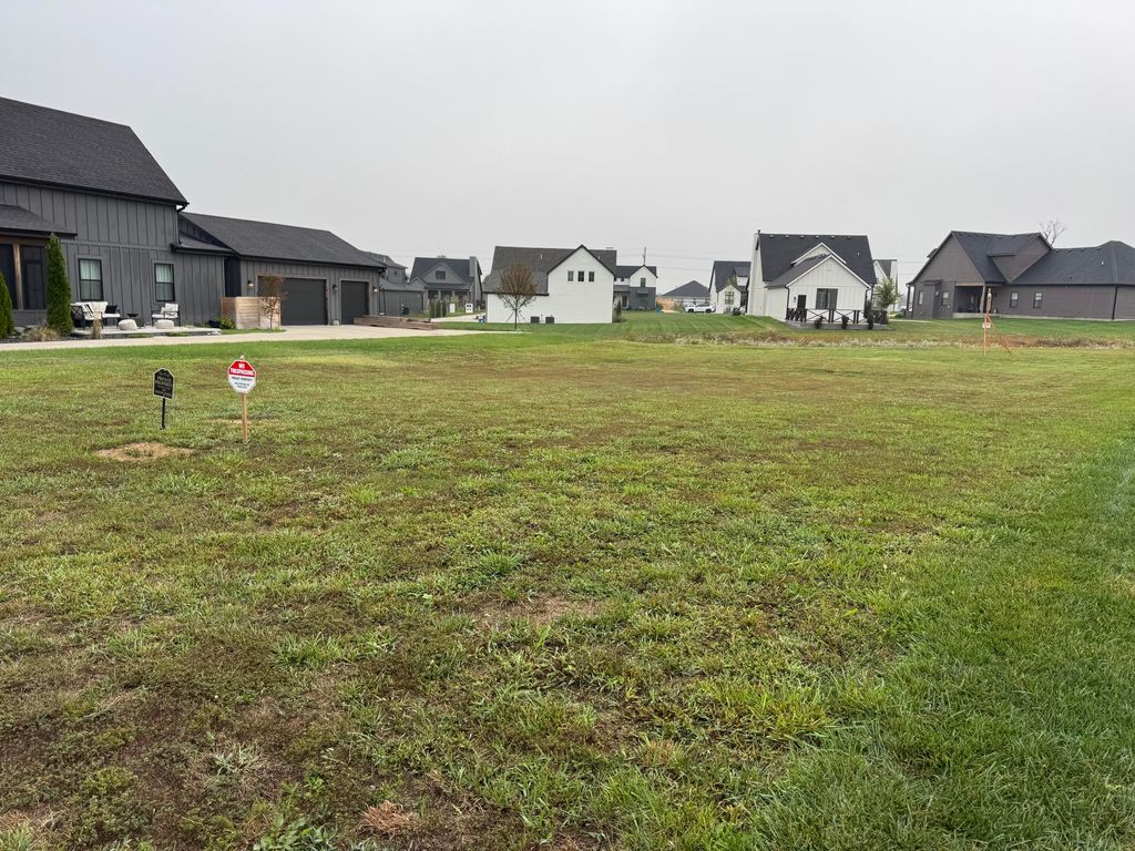 952 E Valley Trail Drive, Republic, MO 65738