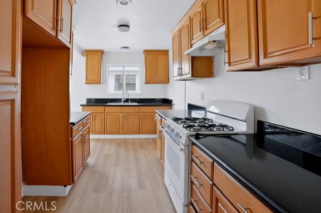 2205 W 9th, Santa Ana, CA 92703