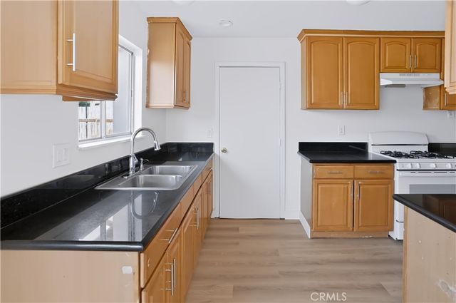2205 W 9th, Santa Ana, CA 92703