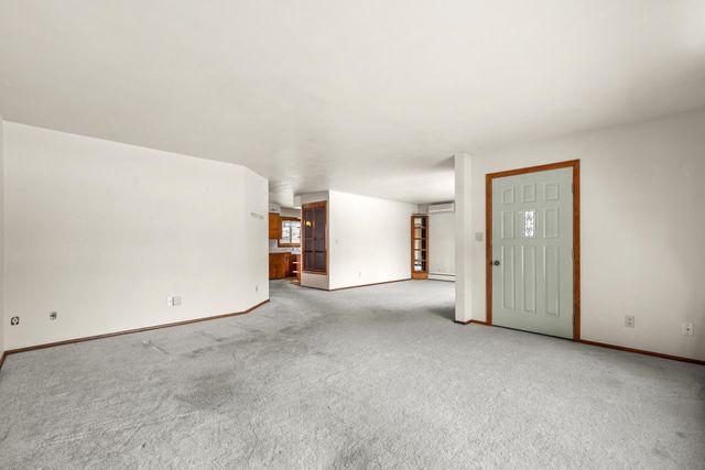 117 35TH AVE SE, Minot, ND 58701