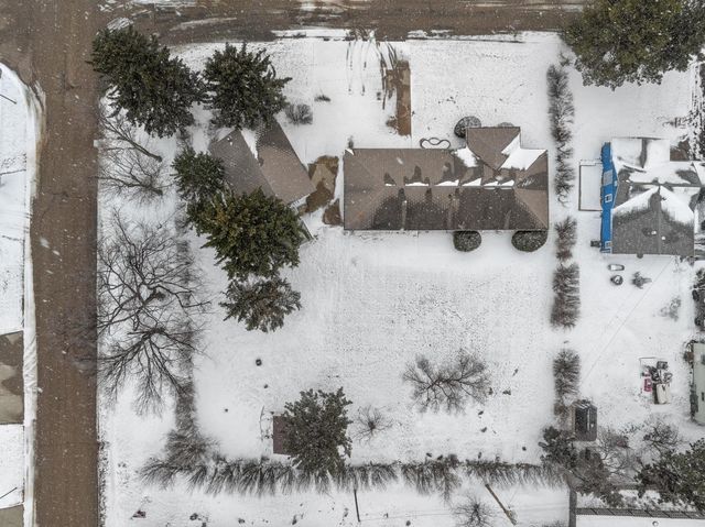 117 35TH AVE SE, Minot, ND 58701