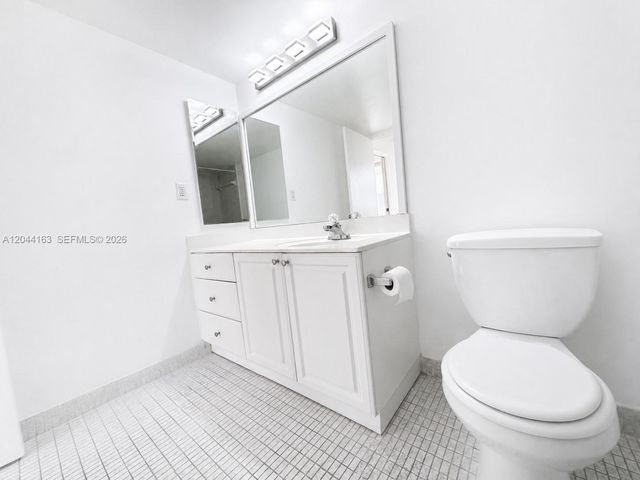 290 174th St 1207, Sunny Isles Beach, FL 33160