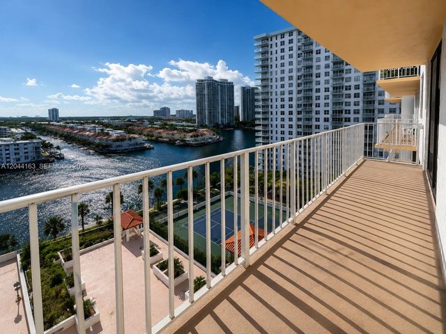 290 174th St 1207, Sunny Isles Beach, FL 33160