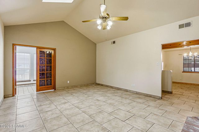 960 Calle Sereno, Las Cruces, NM 88007
