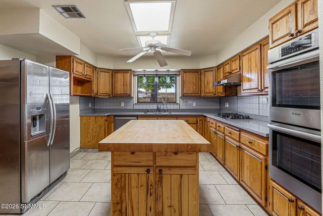 960 Calle Sereno, Las Cruces, NM 88007