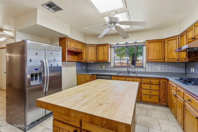 960 Calle Sereno, Las Cruces, NM 88007