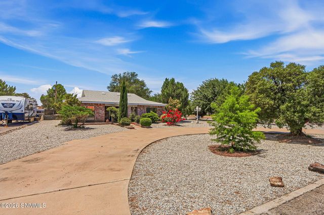 960 Calle Sereno, Las Cruces, NM 88007