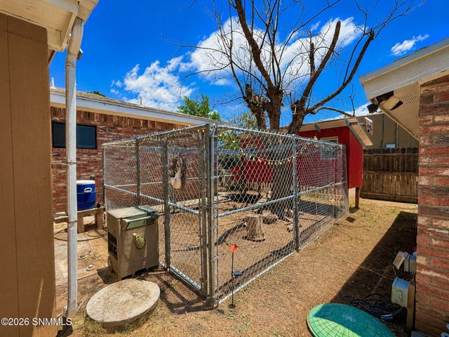 960 Calle Sereno, Las Cruces, NM 88007