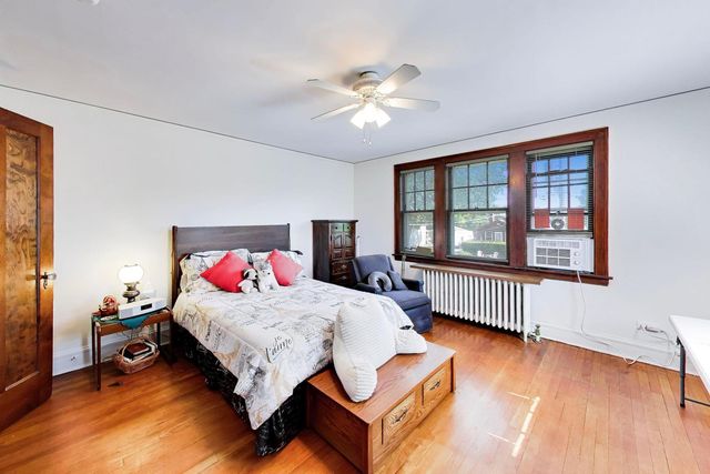 240 & 242 Highwood Avenue, Highwood, IL 60040