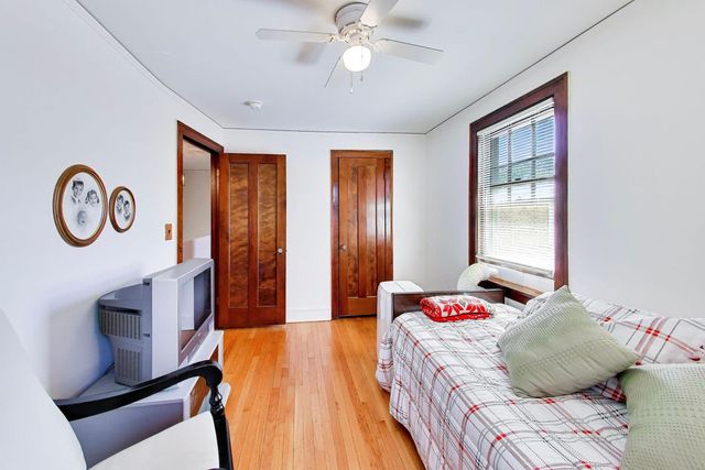 240 & 242 Highwood Avenue, Highwood, IL 60040