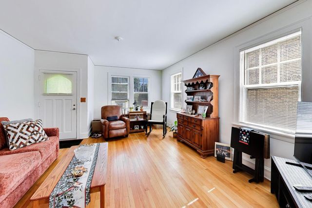 240 & 242 Highwood Avenue, Highwood, IL 60040