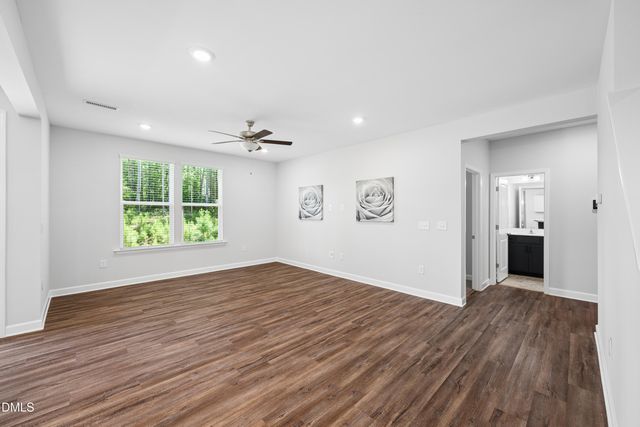 40 Echo Canyon Drive, Clayton, NC 27527