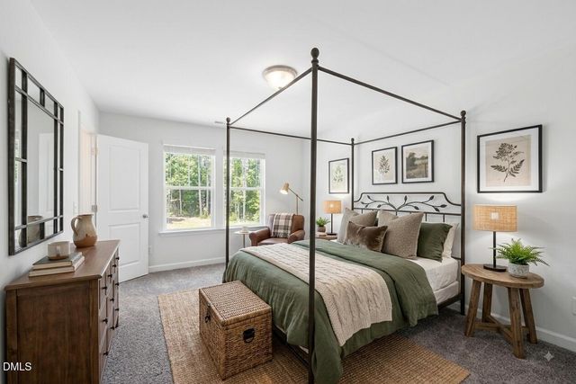40 Echo Canyon Drive, Clayton, NC 27527