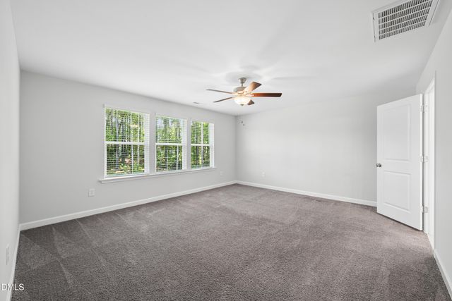 40 Echo Canyon Drive, Clayton, NC 27527