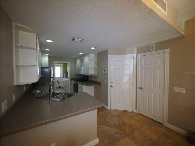 1649 NAPOLI DRIVE W, Sarasota, FL 34232