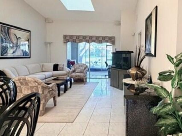 6387 Pointe Pleasant Circle, Delray Beach, FL 33484