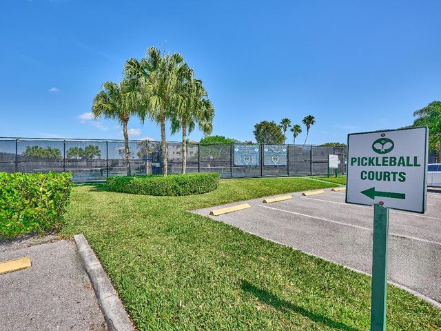 6387 Pointe Pleasant Circle, Delray Beach, FL 33484