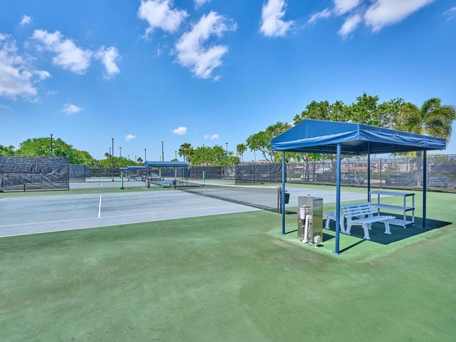 6387 Pointe Pleasant Circle, Delray Beach, FL 33484