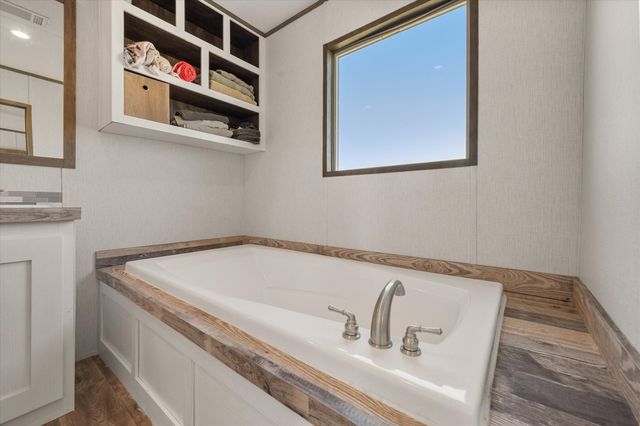 211 FM 2547, Fairfield, TX 75840